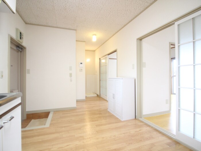 物件内観写真15　(廊下)