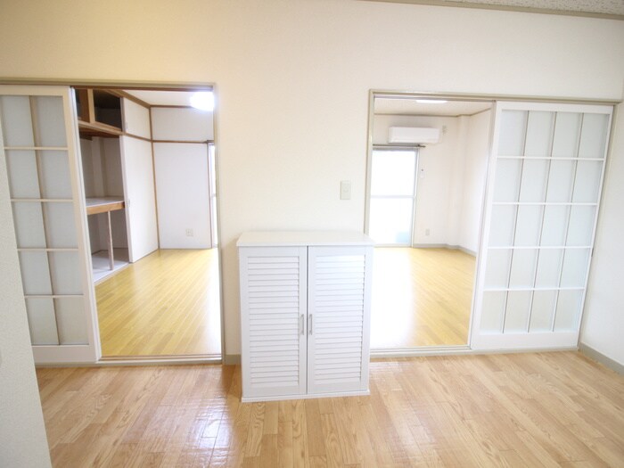 物件内観写真22　(廊下)