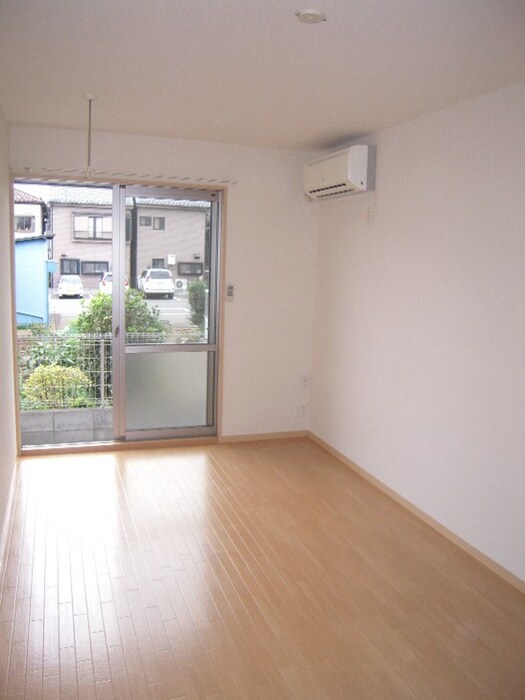 物件内観写真16　(室内からの展望)