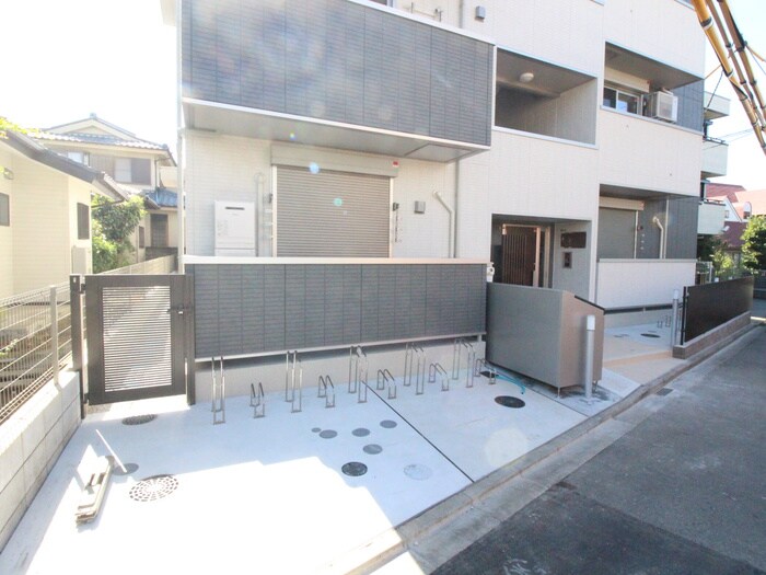 物件外観写真5　(外観写真)