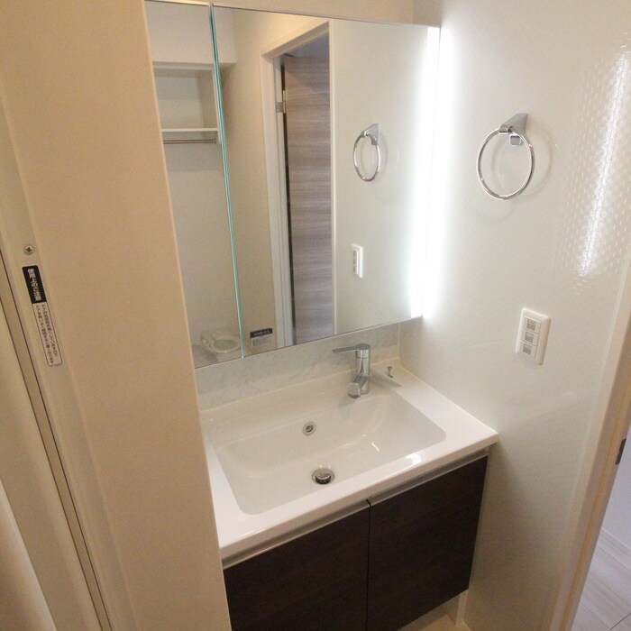 物件内観写真13　(洗面)