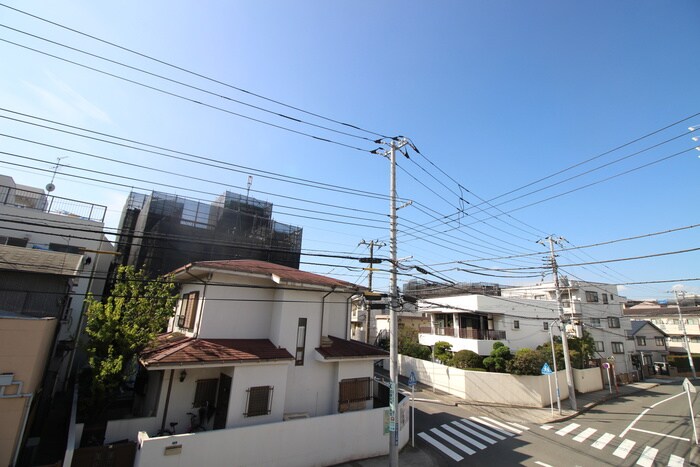 物件内観写真20　(室内からの展望)