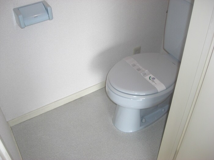 物件内観写真8　(トイレ)