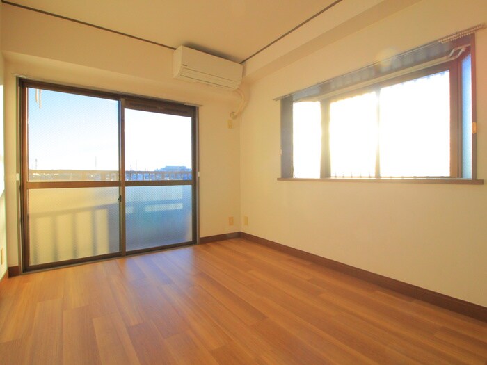 物件内観写真5　(居室)