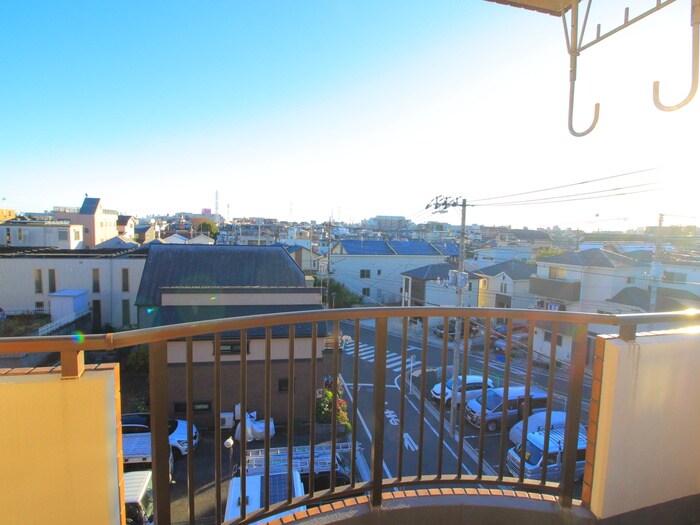 物件内観写真19　(室内からの展望)