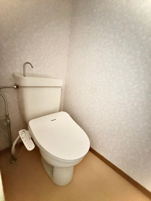 物件内観写真12　(トイレ)