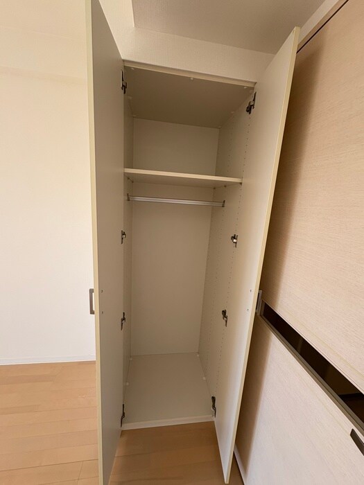 物件内観写真9　(収納)