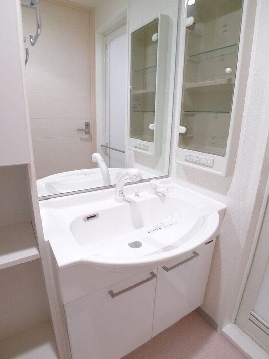 物件内観写真13　(洗面)