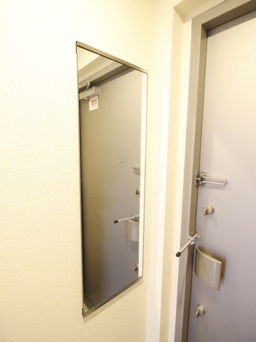 物件内観写真15　(玄関)