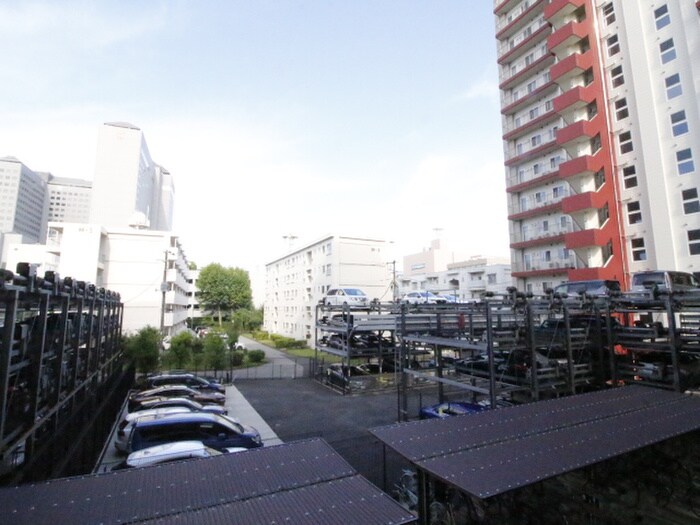 物件内観写真16　(室内からの展望)