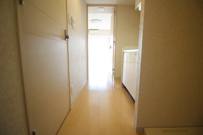 物件内観写真18　(廊下)