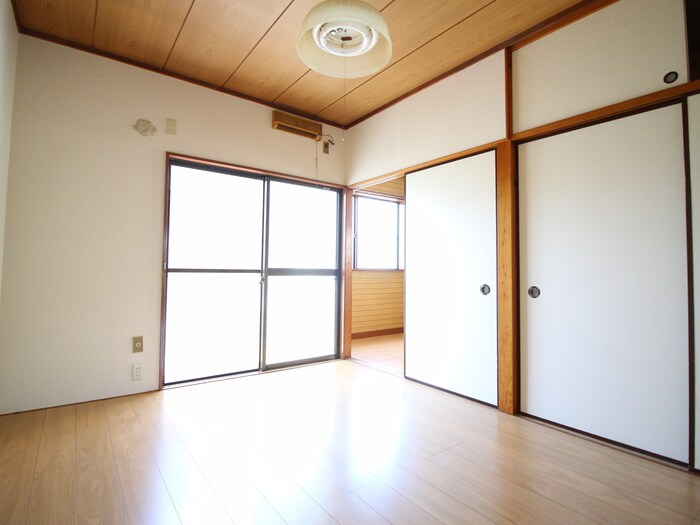 物件内観写真7　(居室)