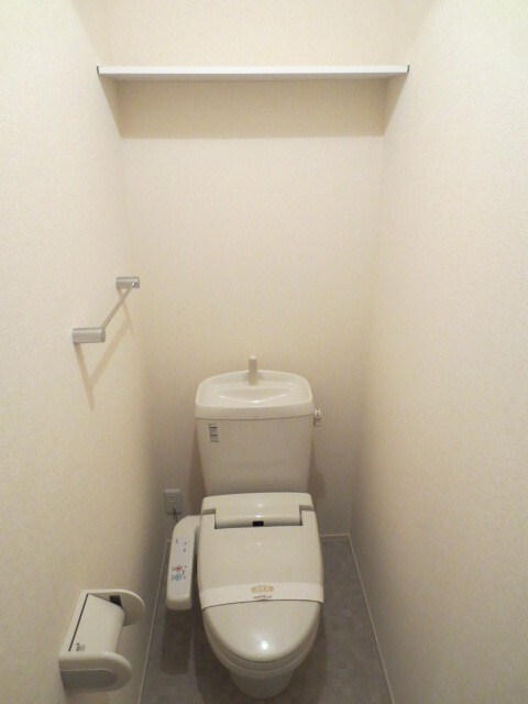 物件内観写真15　(トイレ)