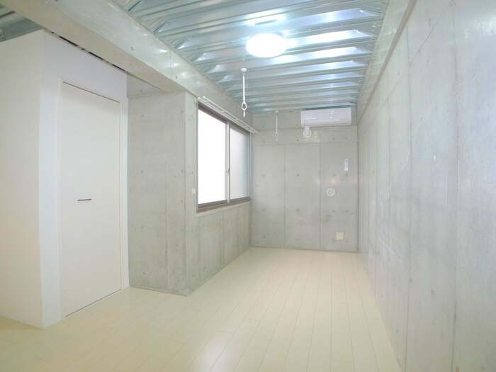 ＡＴＯＲＡＳ　ＭＡＫＵＨＡＲＩの室内からの展望