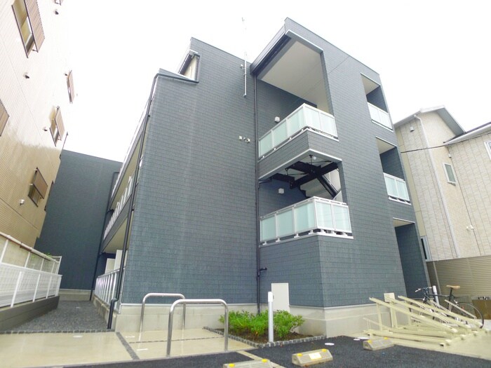 物件外観写真1　(外観写真)