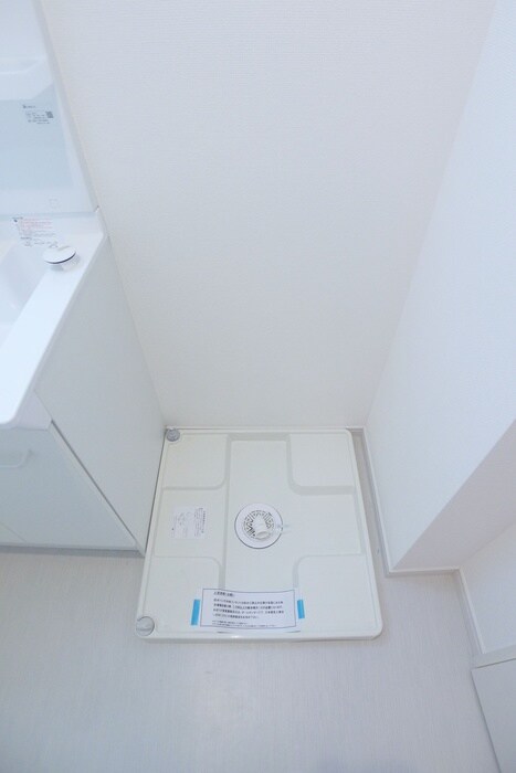 物件内観写真18　(洗濯機置場)