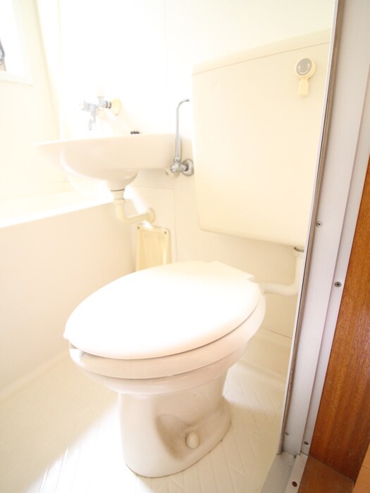 物件内観写真12　(トイレ)