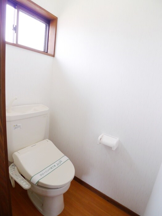 物件内観写真11　(トイレ)