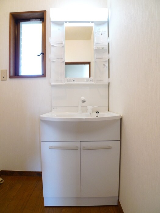 物件内観写真12　(洗面)