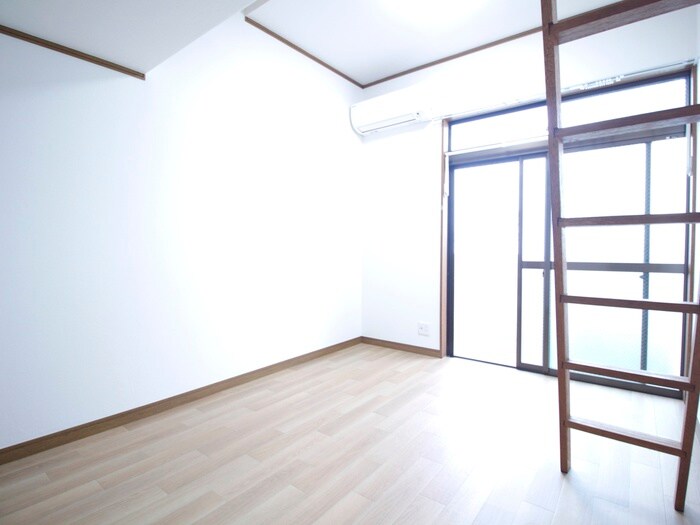 物件内観写真17　(居室)