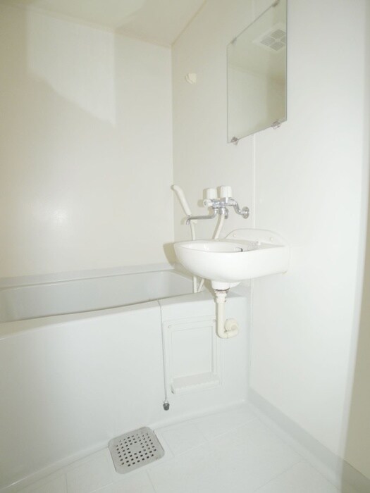 物件内観写真13　(バス／シャワールーム等)