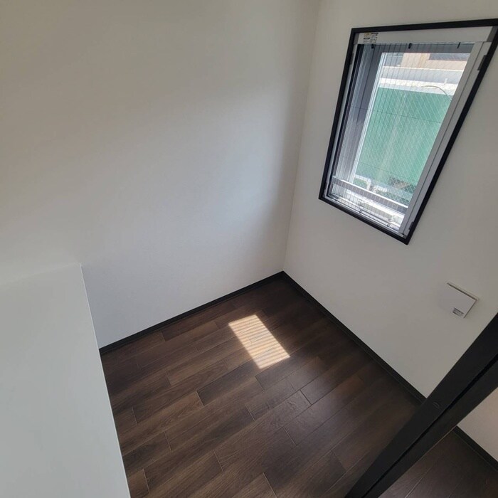 物件内観写真9　(居室)