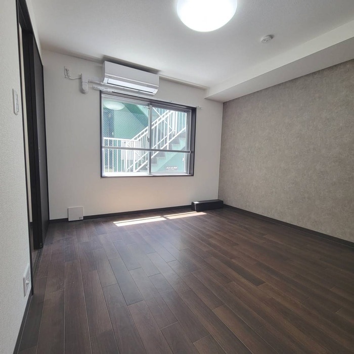 物件内観写真11　(居室)