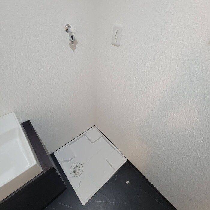 物件内観写真17　(洗濯機置場)