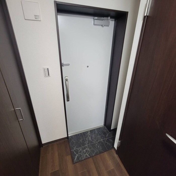 物件内観写真20　(玄関)