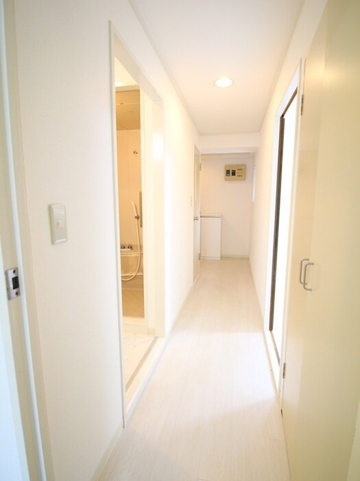 物件内観写真19　(廊下)