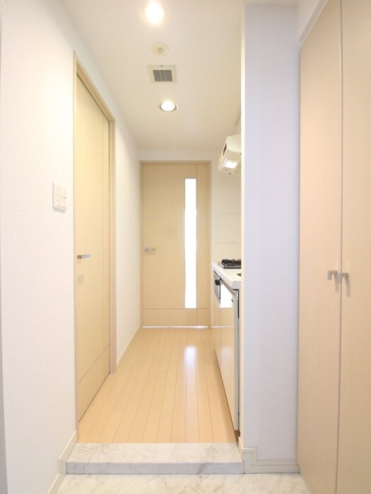 物件内観写真17　(廊下)