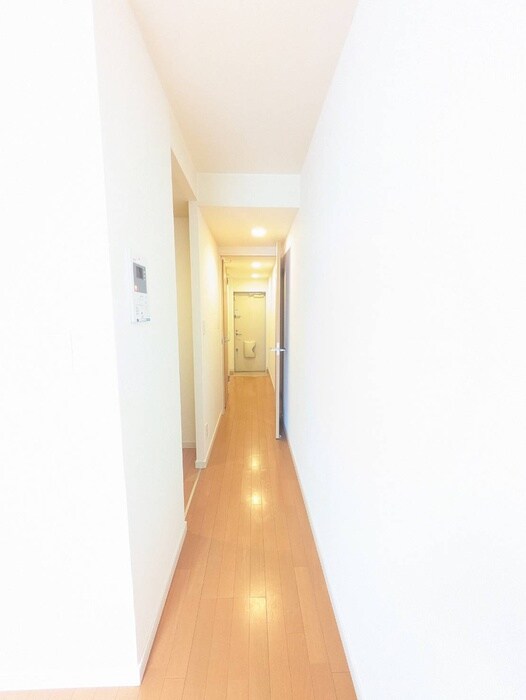 物件内観写真11　(廊下)