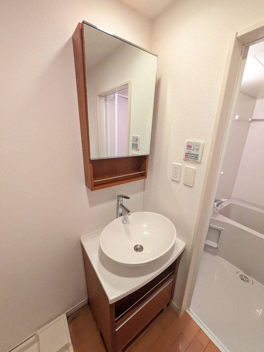 物件内観写真13　(洗面)