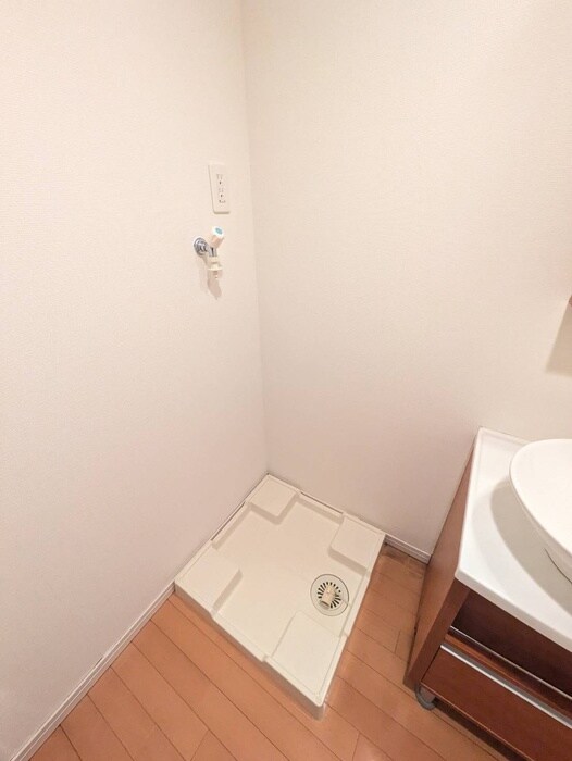 物件内観写真14　(洗濯機置場)