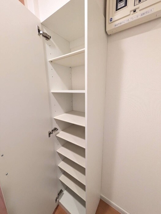 物件内観写真19　(靴箱)