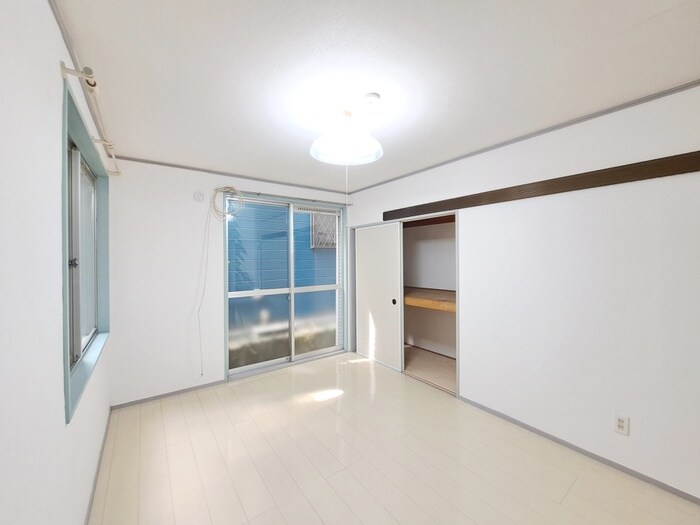 物件内観写真8　(居室)