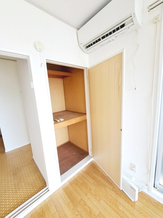 物件内観写真10　(収納)