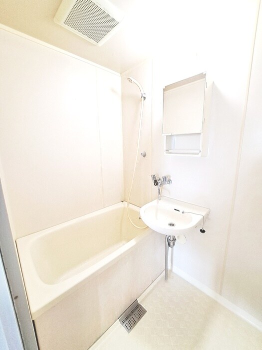 物件内観写真12　(バス／シャワールーム等)