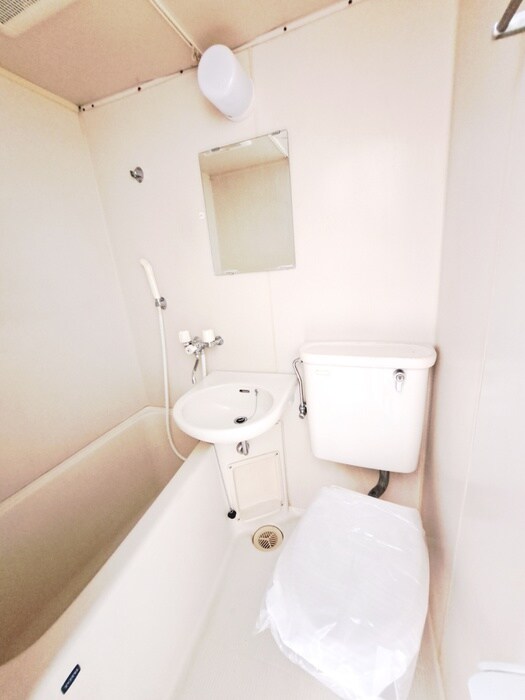 物件内観写真12　(バス／シャワールーム等)