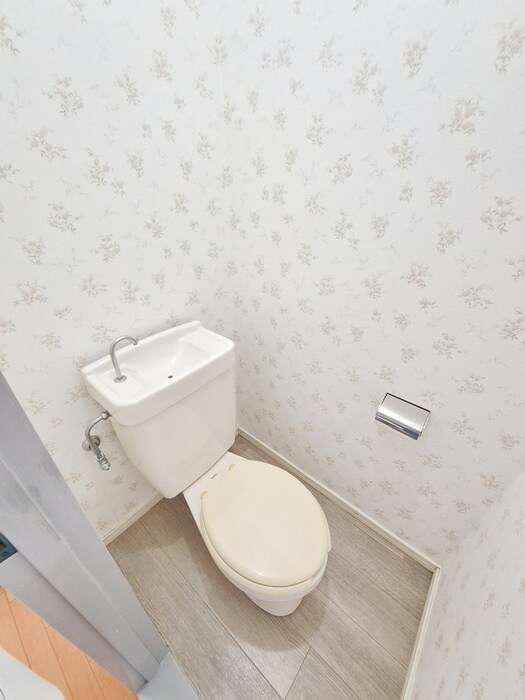 物件内観写真14　(トイレ)