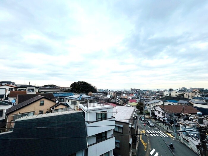 物件内観写真21　(室内からの展望)