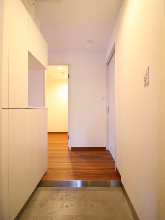 物件内観写真21　(玄関)