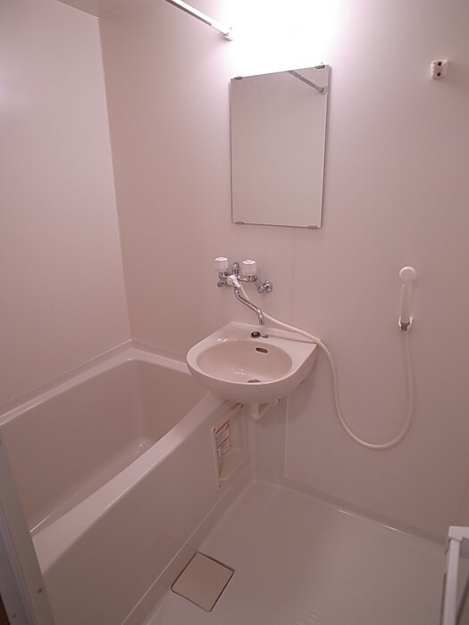 物件内観写真15　(バス／シャワールーム等)