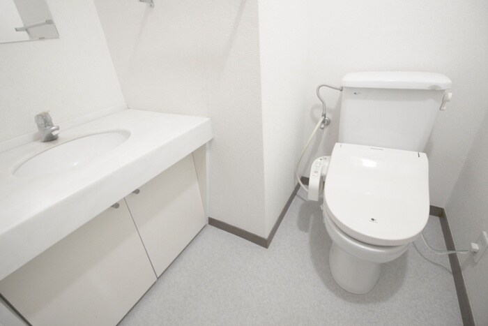 物件内観写真14　(トイレ)