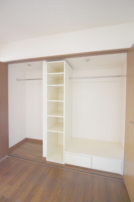 物件内観写真21　(収納)