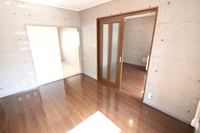 物件内観写真10　(居室)