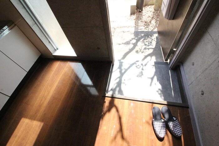 物件内観写真19　(玄関)