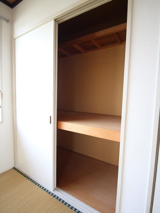 物件内観写真13　(収納)
