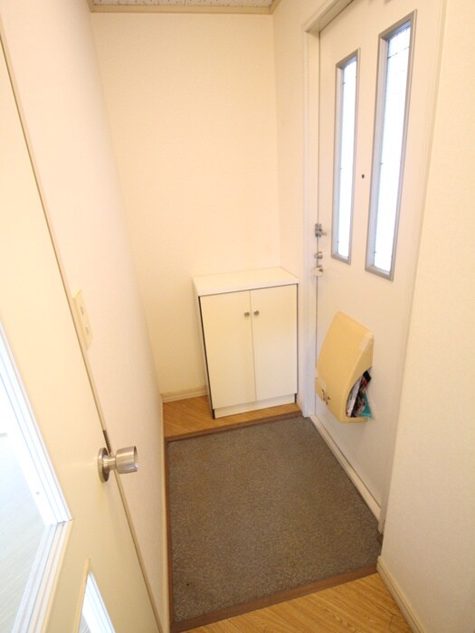 物件内観写真14　(玄関)