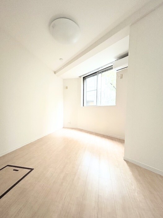 物件内観写真11　(居室)